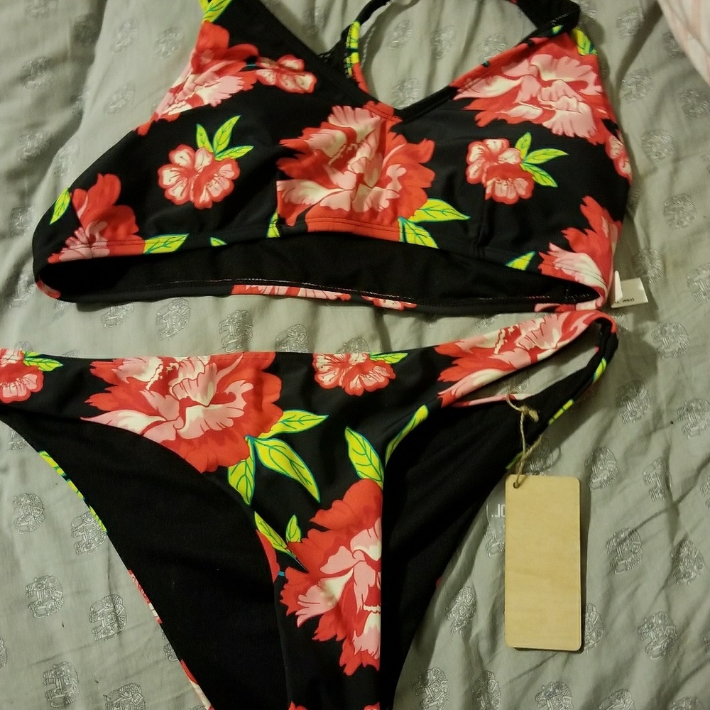 New floral bikni